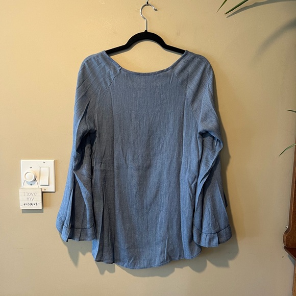 Moa Moa Blue Chambray Top with Ruffled Sleeves - Picture 10 of 12